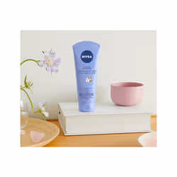 NIVEA Smooth Hands & Nail Care Hand Cream Crème 100 ml Unisexe