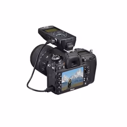 Nikon D7200 + AF-S DX NIKKOR 18-140mm Kit d'appareil-photo SLR 24,2 MP CMOS 6000 x 4000 pixels Noir - Vue supplémentaire 7