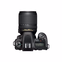 Nikon D7500 + AF-S DX NIKKOR 18-140 VR Kit d'appareil-photo SLR 20,9 MP CMOS 5568 x 3712 pixels Noir - Vue supplémentaire 5