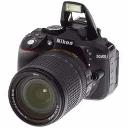 Nikon D5300 + AF-S DX NIKKOR 18-140mm VR Kit d'appareil-photo SLR 24,2 MP CMOS 6000 x 4000 pixels Noir