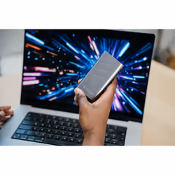 Verbatim TurboMetal SSD USB4 4TB 4 To USB Type-C USB4 Gen 2x2 Argent - Vue supplémentaire 2