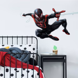 Découvrez le sticker Géant Spider Man Miles Morales Disney repositionnables Décorez la chambre de votre enfant en quelques mi ...