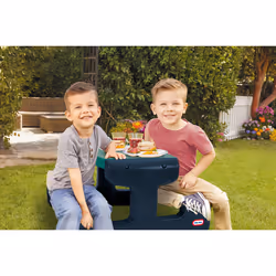 Little Tikes Easy Store Picnic Table