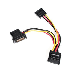 StarTech.com SATA Power Y-Splitter (3 Outputs) 0,12 m