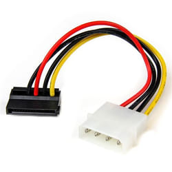 StarTech.com Adaptateur de câble d’alimentation LP4 vers SATA à angle gauche 4 broches - 15 cm
