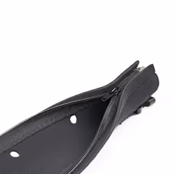 StarTech.com Housse Passe Câbles Néoprène 1m - Fermeture Éclair et Boucle - Diamètre 3cm - Protection Câbles Ordinateur/Alimentation/Réseau/AV - Housse Passe Câbles Flexible - Noir - Vue supplémentaire 4