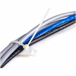 StarTech.com Colliers de Serrage avec Trous de Montage 10 cm - Largeur 2 mm - Diam. de faisceau 24 mm - Résistance 8 kg - Colliers autobloquants en Nylon 66 avec Trous de vis - Homologués UL - 100 pcs - Vue supplémentaire 4