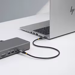 StarTech.com Câble USB4 de 1m, 80 Gbit/s, Câble USB-C Certifié USB-IF, 240 W PD, 8K 120 Hz/4K 240 Hz DP2.1 DP80, Gaine en TPE, Compatible Thunderbolt 4 - Cordon USB-C Noir - Vue supplémentaire 6