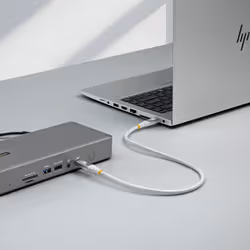 StarTech.com Câble USB4 de 1,5m, 80 Gbit/s, Câble USB-C Certifié USB-IF, 240 W PD, 8K 120 Hz/4K 240 Hz DP2.1 DP80, Gaine en TPE, Compatible Thunderbolt 4 - Cordon USB-C Blanc - Vue supplémentaire 6