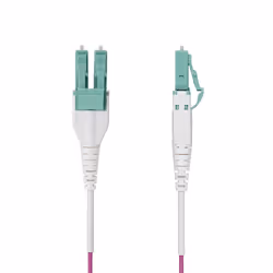 StarTech.com OM4RLCLC20M câble InfiniBand et à fibres optiques 20 m LC OFNR Violet