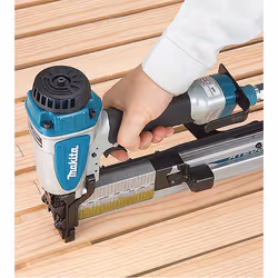 Agrafeuse cloueuse pneumatique Makita AT2550A