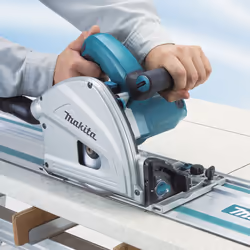 Makita SP6000J scie circulaire portative 16,5 cm Noir, Bleu 6400 tr/min 1300 W