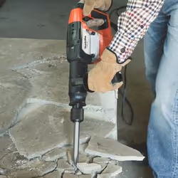 Makita M8600 900 W