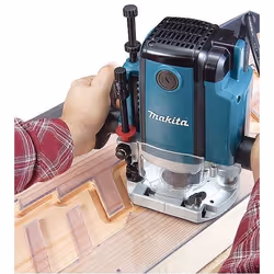Routeur électrique Makita RP2303FC07; 2100 W