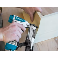 Makita AF353 Cloueuse et agrafeuse Agrafeuse-cloueuse Secteur - Vue supplémentaire 4