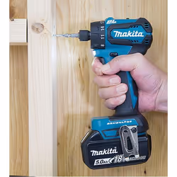 Perceuse Makita DDF083Z; 18 V (sans batterie et chargeur)