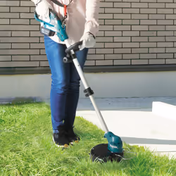 Makita UR100DSME débroussailleuse et coupe-bordure 26 cm Batterie Bleu