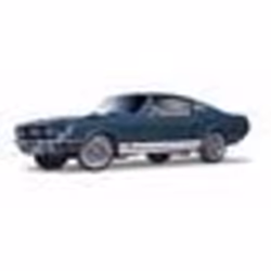 Véhicule miniature en métal - MAISTO - Ford Mustang GTA Fastback 1967 - Vert - Pour enfant de 6 ans et plus