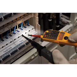 Fluke T150/VDE multimètre Multimètre numérique CAT II 500V, CAT III 600V