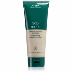 Le shampooing Aveda Sap Moss™ nettoie efficacement le cuir chevelu, il lave parfaitement les cheveux et leur redonne leur bea ...