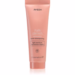L’après-shampooing Aveda Nutriplenish™ Conditioner Light Moisture vous permet de coiffer facilement vos cheveux tout en leur  ...