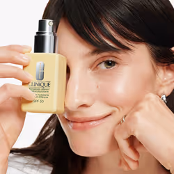 Clinique Dramatically Differen + SPF 50 crème hydratante pour le visage Unisexe 75 ml Lotion - Vue supplémentaire 4