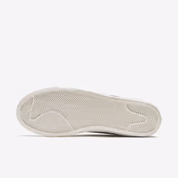 Nike BQ6806-100 Chaussure d'athlétisme Mâle 49.5