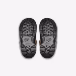 Nike BQ5374-700 23.5