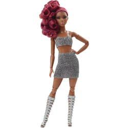 Barbie Looks HCB77 poupée
