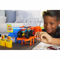 Hot Wheels Monster Trucks – – Coffret Station Explosive