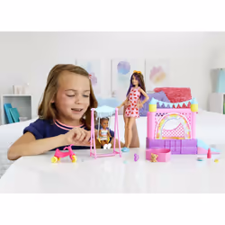 Barbie Skipper Babysitters Inc. – Coffret Skipper Baby-Sitter Château Gonflable