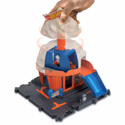 Hot Wheels City Downtown Ice Cream Swirl playset