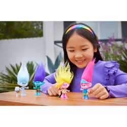 Mattel Les Trolls 3 – Petite poupée Reine Poppy