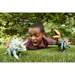 Jurassic World Figurine Tricératops MÉGA ACTION - Vue supplémentaire 7