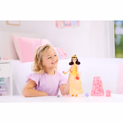 Disney Princess Belle 2-in-1 Stories Fashion Doll - Vue supplémentaire 2
