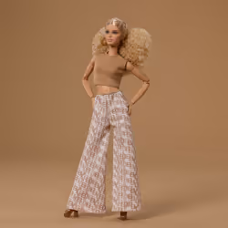 Barbie Signature BASICS Doll - Vue supplémentaire 2