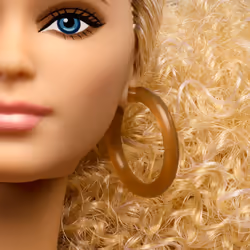 Barbie Signature BASICS Doll - Vue supplémentaire 4