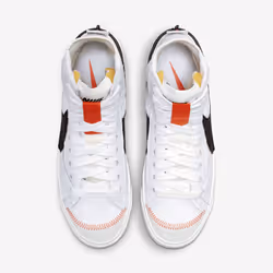 Nike DQ1471-100 Chaussure d'athlétisme Femelle 36.5 - Vue supplémentaire 4