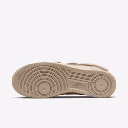 Nike DM7926-200 Chaussure d'athlétisme Mâle 42