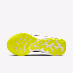 Nike DH5392-007 Chaussure d'athlétisme Mâle 43