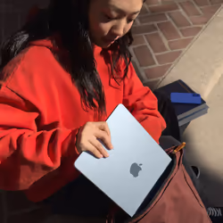 Apple MacBook Air Apple M M4 Ordinateur portable 34,5 cm (13.6") 16 Go 512 Go SSD Wi-Fi 6E (802.11ax) macOS Sequoia Bleu