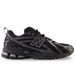 Chaussures - NEW BALANCE - 1906R - Noir - Lacets - Plat