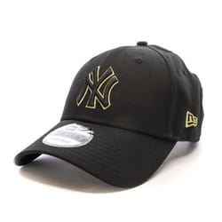 New Era modèle Metallic Outline 9forty Noir