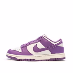Baskets Violette/Blanche Femme Nike Dunk Low