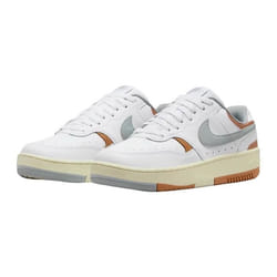 Baskets Nike Gamma Force Femmes