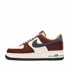 Baskets Bordeaux/Écru Homme Nike Air Force 1 07