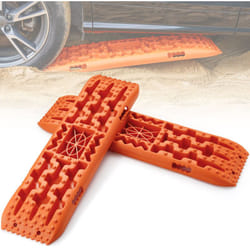 Tapis de traction 10 tonnes pour utilisation hors route, adaptes aux vehicules/voitures/pick-ups/SUV/camping-cars. Comprend un sac de rangement