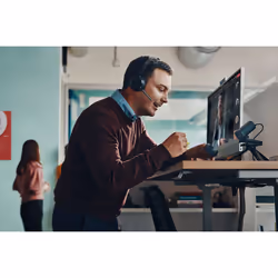 POLY Voyager Focus 2 USB-C-C Headset +USB-C/A Adapter - Vue supplémentaire 11