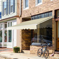 Store Banne de Balcon Rétractable avec Tissu Résistant aux uv et à l'eau, Cadre en Aluminium Angle Réglable 5-35° ,3 x 2,5 m - Costway
