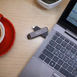SanDisk Extreme PRO lecteur USB flash 256 Go USB Type-C/USB Type-A 3.2 Gen 2 (3.1 Gen 2) Noir - Vue supplémentaire 4